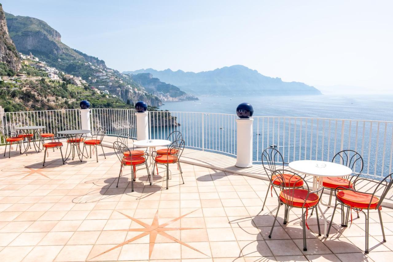 Hotel Le Terrazze (Adults Only) Конка деи Марини Екстериор снимка