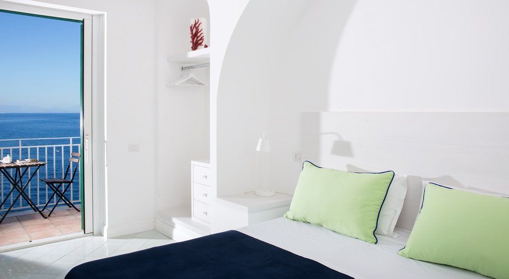 Hotel Le Terrazze (Adults Only) Конка деи Марини Екстериор снимка