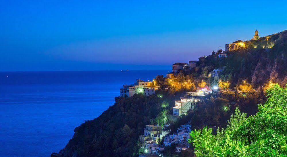 Hotel Le Terrazze (Adults Only) Конка деи Марини Екстериор снимка